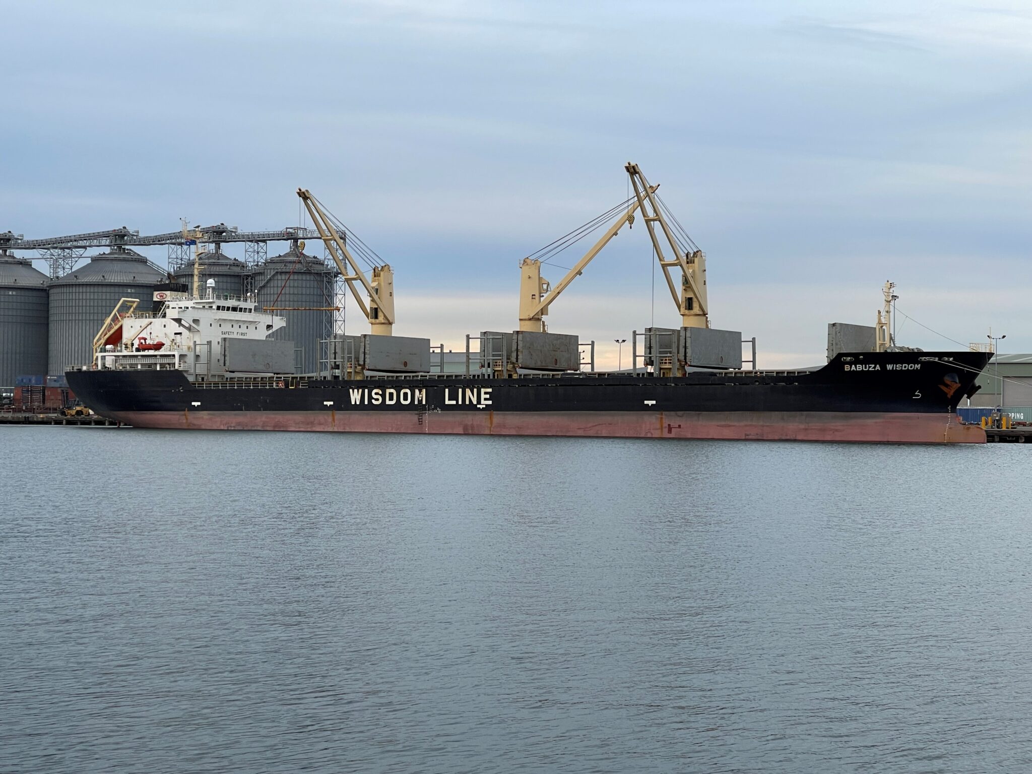 Australia Bans Bulk Carrier Over Multiple Deficiencies